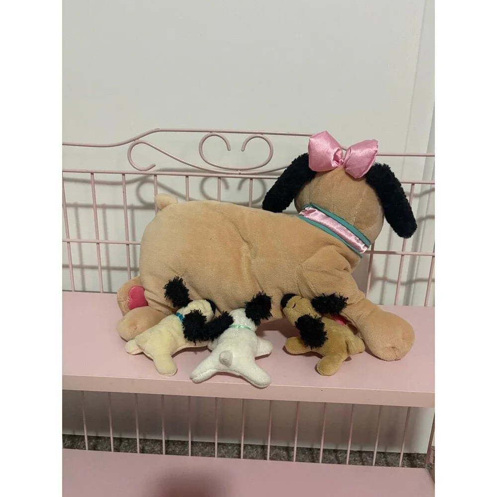 Manhattan toy nursing nana dog with 3 magnetic puppies (no tush tags)